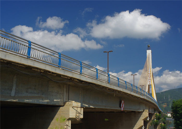 枣庄304不锈钢桥梁护栏：安全、耐用与美观的完美结合